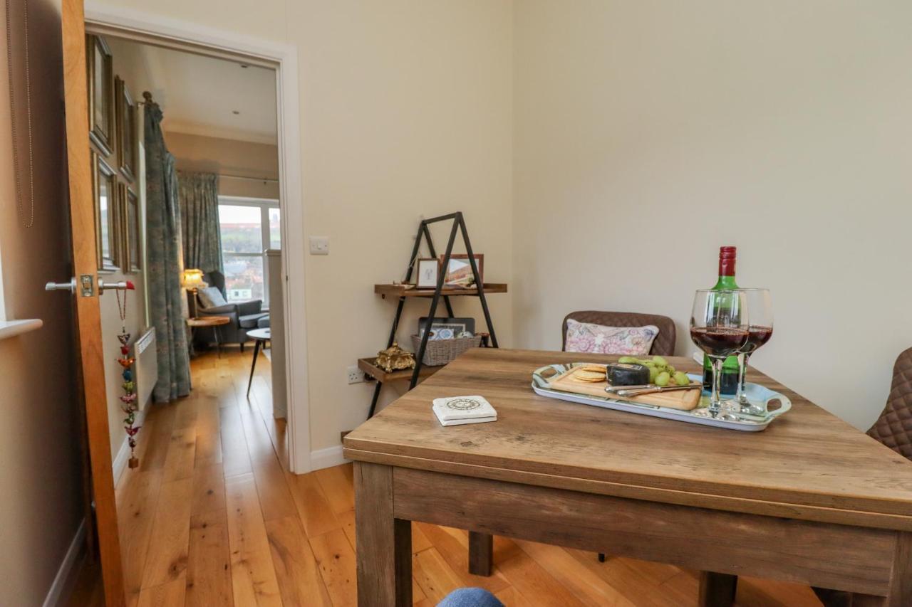 Grays Cottage Уитби Екстериор снимка